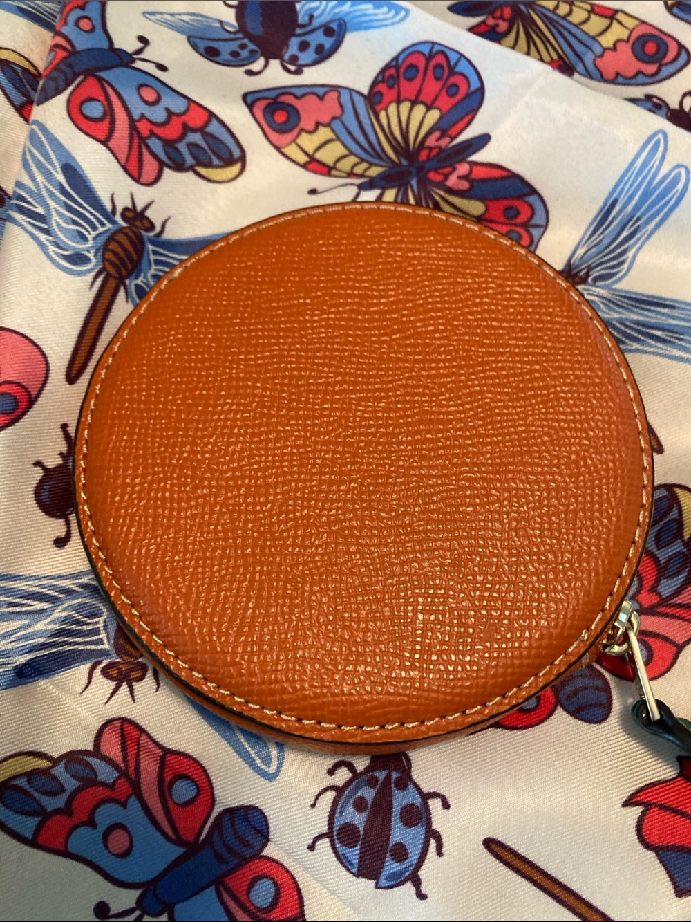 Coach Orange Round Leather Coin Pouch with Gold Logo - Picture 2 of 8